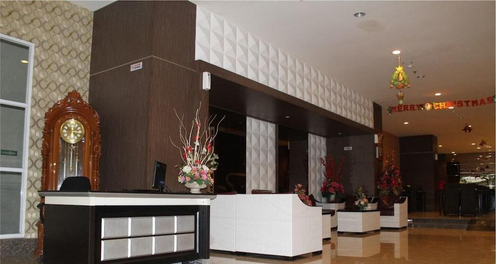 Grand Imawan Hotel Макасар Екстер'єр фото