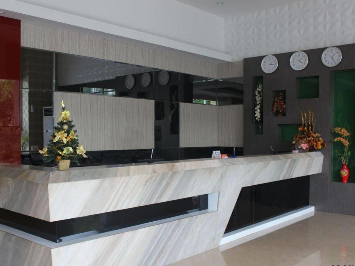 Grand Imawan Hotel Макасар Екстер'єр фото